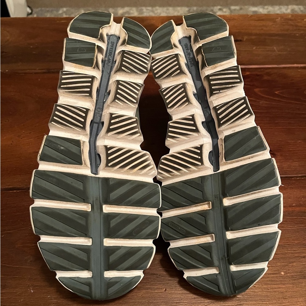 On Running Forest Green Sneakers with White Soles, Men’s Size 11.5 - Picture 5 of 5